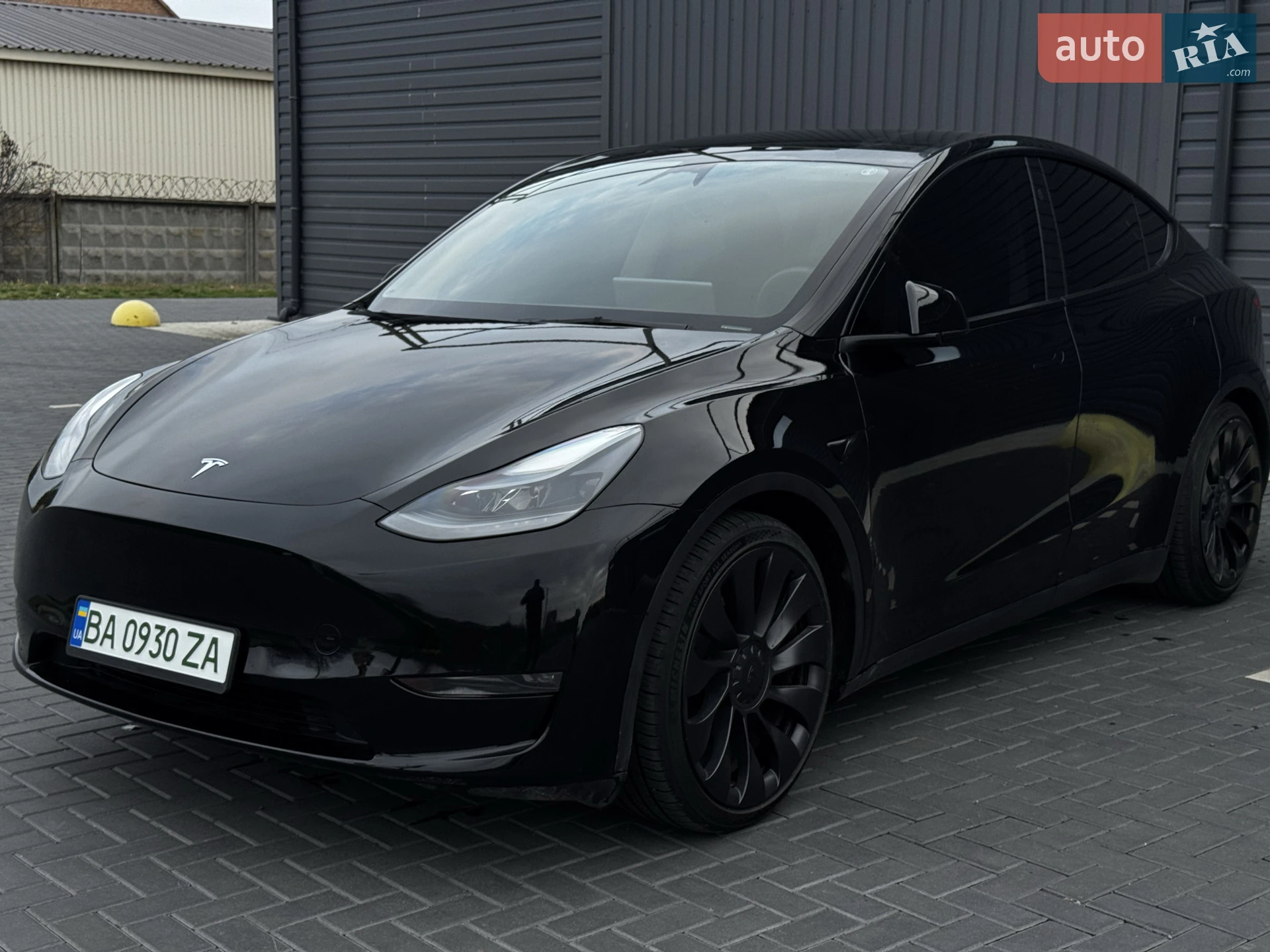 2023 Tesla Model Y - мініатюра 3