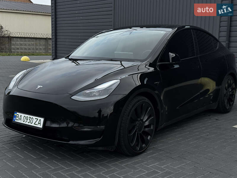 Позашляховик / Кросовер Tesla Model Y 2023 в Києві