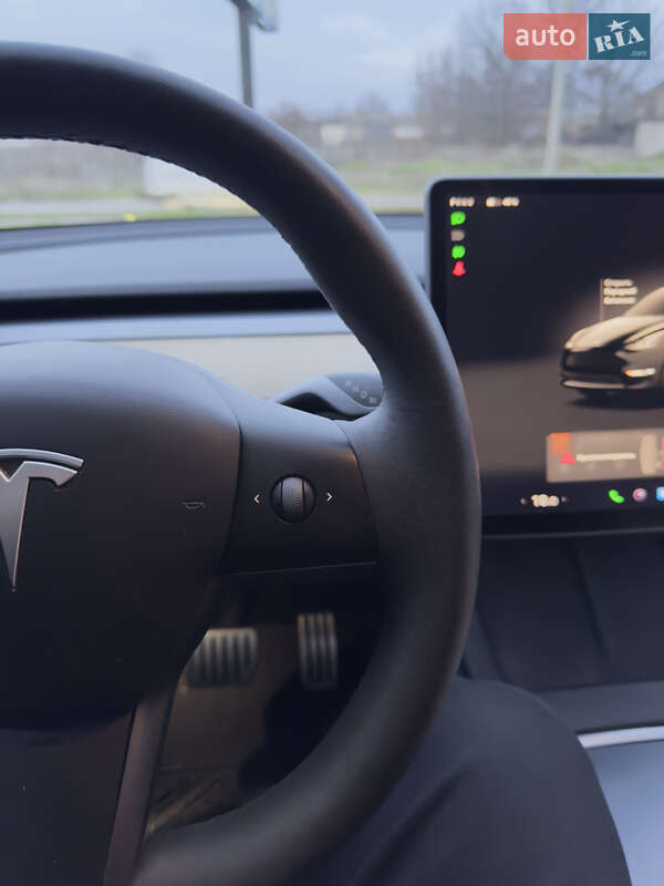 Позашляховик / Кросовер Tesla Model Y 2023 в Києві