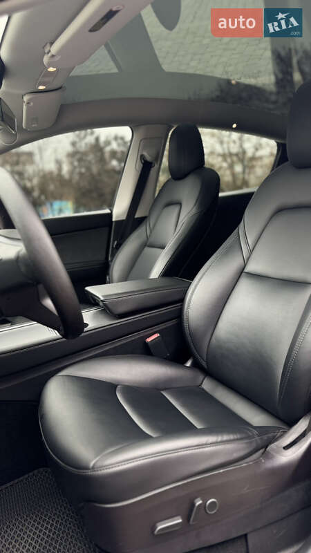 Позашляховик / Кросовер Tesla Model Y 2022 в Миколаєві