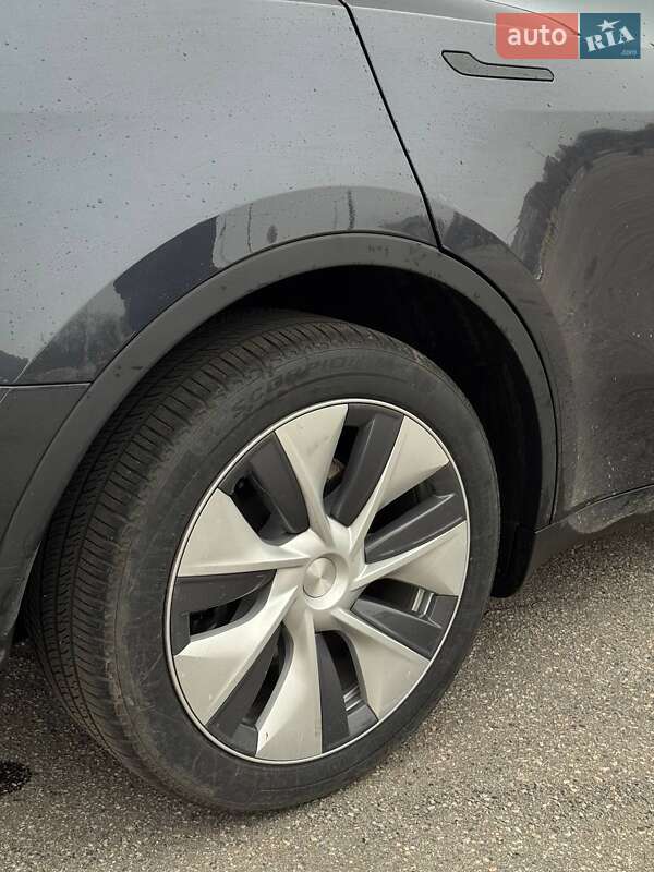 Позашляховик / Кросовер Tesla Model Y 2024 в Харкові фото 15 Позашляховик / Кросовер Tesla Model Y 2024 в Харкові