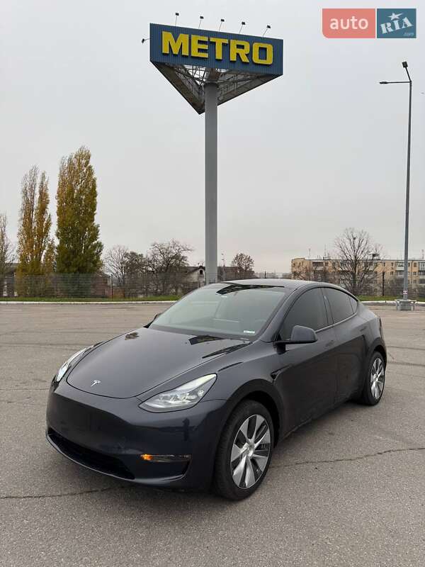 Позашляховик / Кросовер Tesla Model Y 2024 в Харкові фото 2 Позашляховик / Кросовер Tesla Model Y 2024 в Харкові
