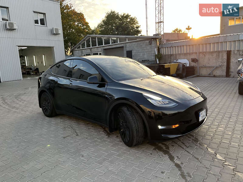 Позашляховик / Кросовер Tesla Model Y 2022 в Дніпрі