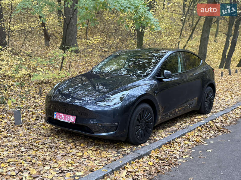 Tesla Model Y 2024 Tesla Model Y 2024
