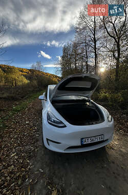 Внедорожник / Кроссовер Tesla Model Y 2022 в Богородчанах