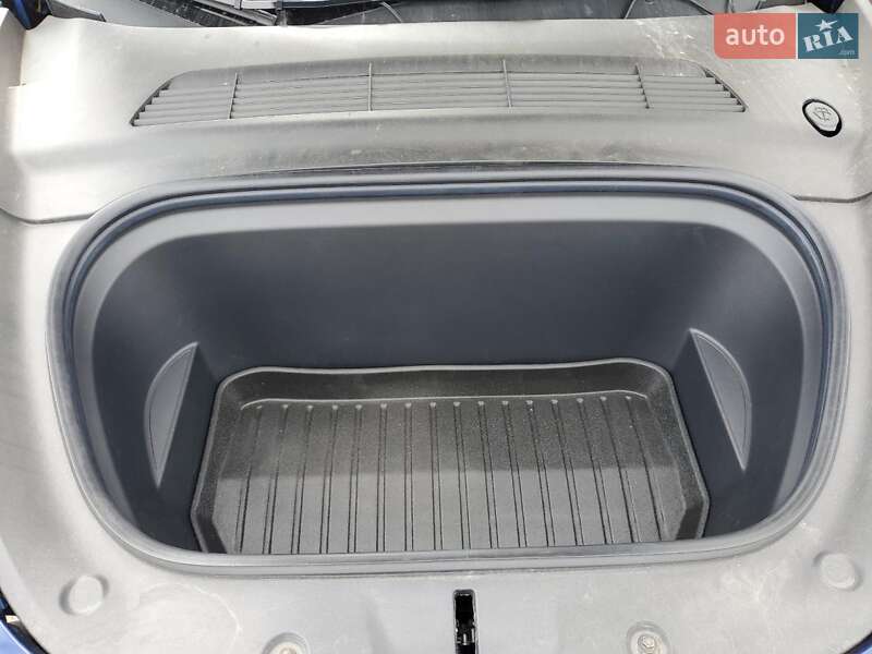 Позашляховик / Кросовер Tesla Model Y 2022 в Полтаві