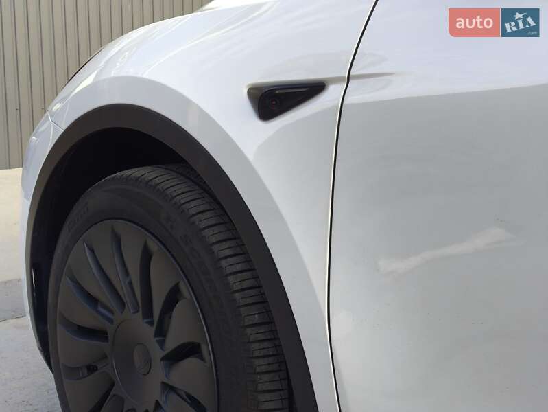 Внедорожник / Кроссовер Tesla Model Y 2024 в Киеве фото 12 Внедорожник / Кроссовер Tesla Model Y 2024 в Киеве