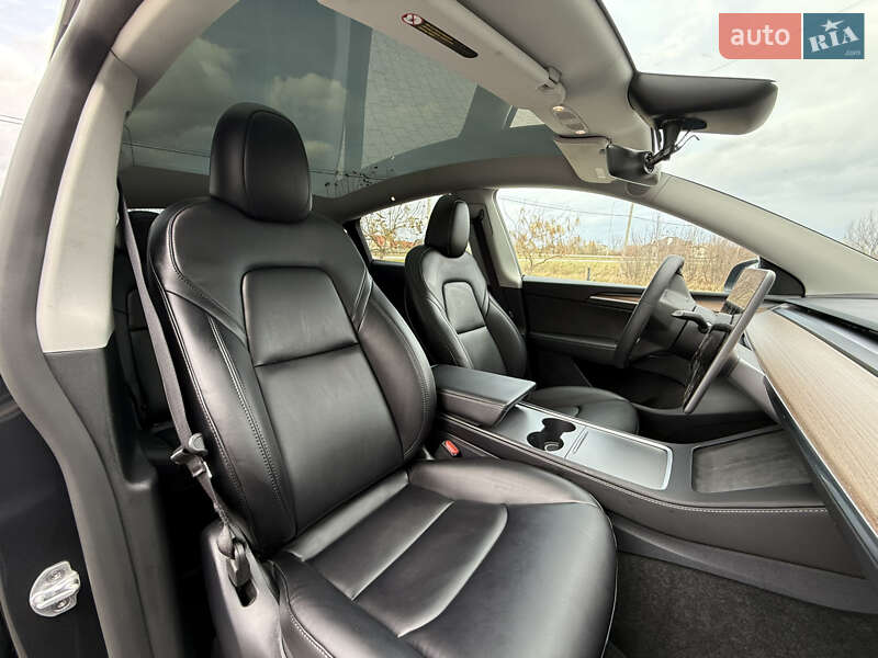 Позашляховик / Кросовер Tesla Model Y 2024 в Стрию фото 44 Позашляховик / Кросовер Tesla Model Y 2024 в Стрию