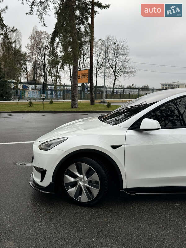 Внедорожник / Кроссовер Tesla Model Y 2022 в Харькове