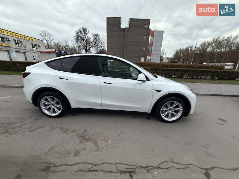 Внедорожник / Кроссовер Tesla Model Y 2023 в Каменском