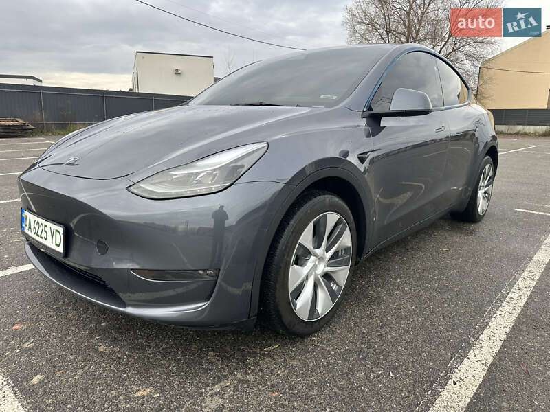 Внедорожник / Кроссовер Tesla Model Y 2023 в Киеве
