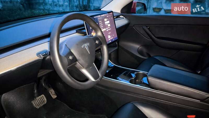 Позашляховик / Кросовер Tesla Model Y 2020 в Києві фото 7 Позашляховик / Кросовер Tesla Model Y 2020 в Києві