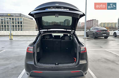 Внедорожник / Кроссовер Tesla Model Y 2021 в Львове
