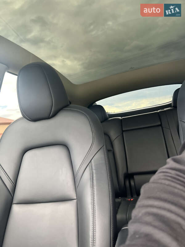Внедорожник / Кроссовер Tesla Model Y 2022 в Ужгороде фото 28 Внедорожник / Кроссовер Tesla Model Y 2022 в Ужгороде