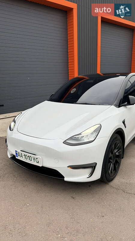 Позашляховик / Кросовер Tesla Model Y 2023 в Броварах фото 3 Позашляховик / Кросовер Tesla Model Y 2023 в Броварах