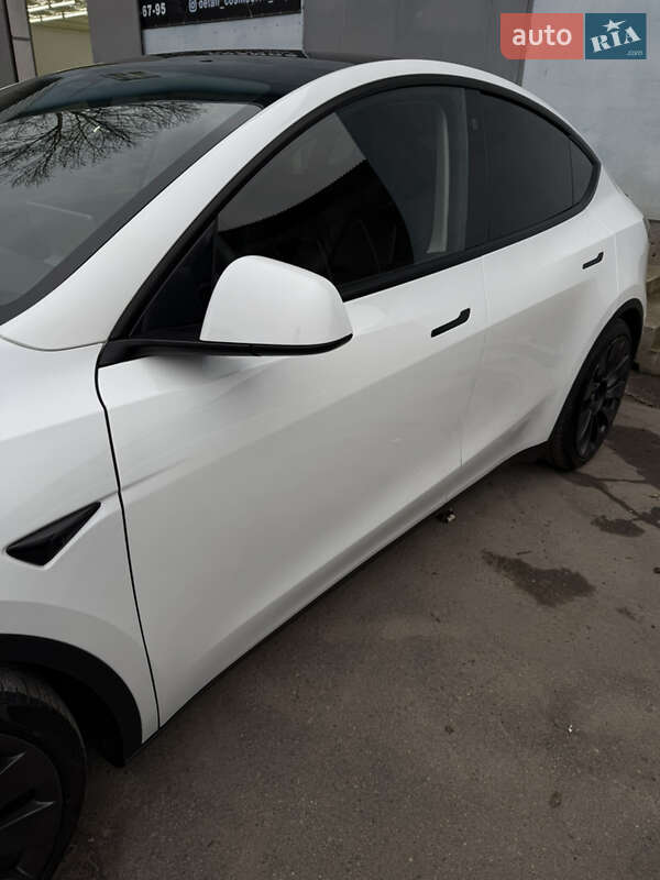 Позашляховик / Кросовер Tesla Model Y 2021 в Вінниці