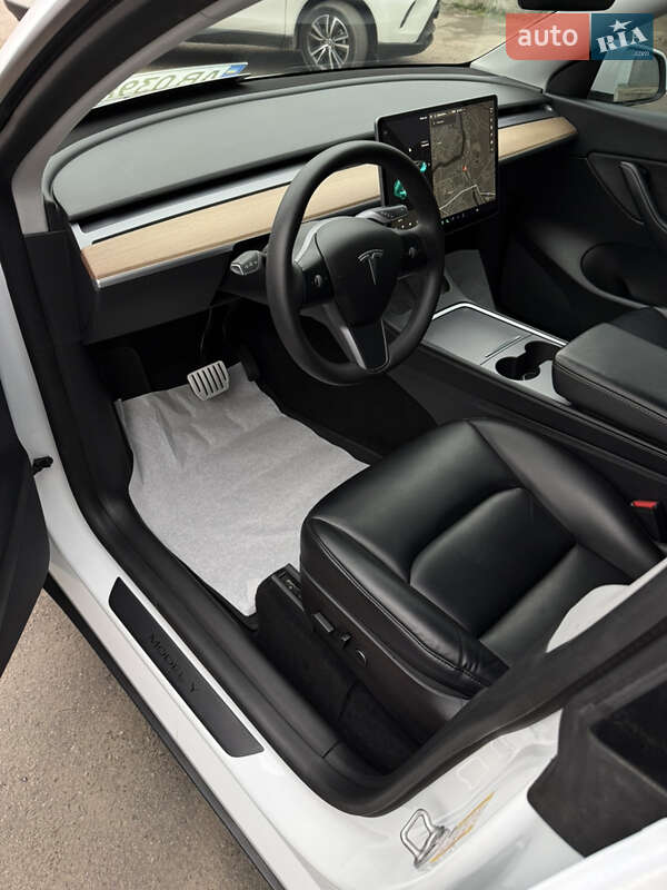Позашляховик / Кросовер Tesla Model Y 2021 в Вінниці