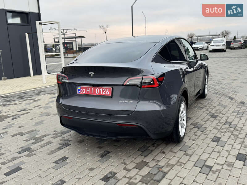Позашляховик / Кросовер Tesla Model Y 2020 в Хусті