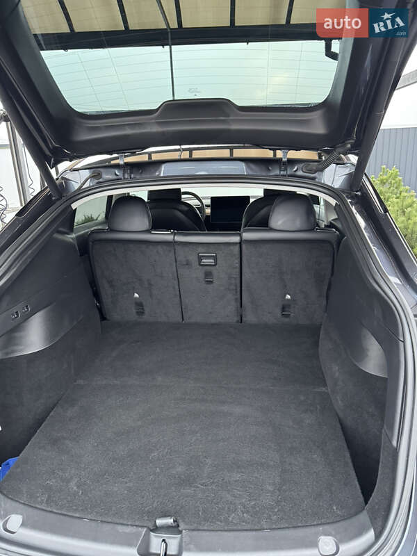 Позашляховик / Кросовер Tesla Model Y 2020 в Хусті