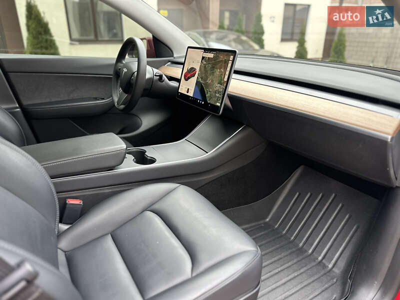 Внедорожник / Кроссовер Tesla Model Y 2020 в Одессе