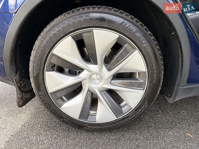 Внедорожник / Кроссовер Tesla Model Y 2023 в Харькове