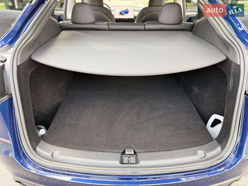 Внедорожник / Кроссовер Tesla Model Y 2023 в Харькове