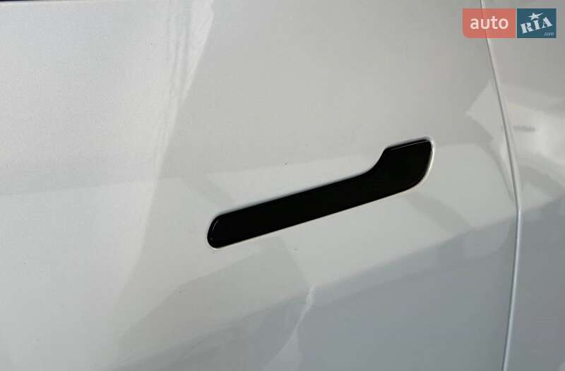 Внедорожник / Кроссовер Tesla Model Y 2021 в Львове фото 16 Внедорожник / Кроссовер Tesla Model Y 2021 в Львове