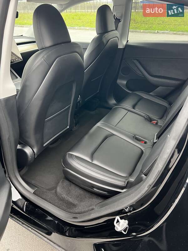 Позашляховик / Кросовер Tesla Model Y 2023 в Дніпрі