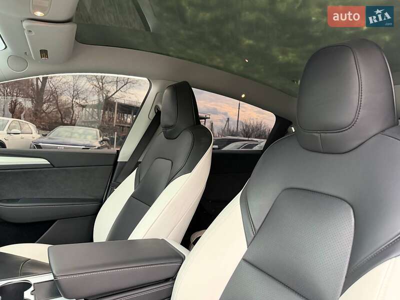 Внедорожник / Кроссовер Tesla Model Y 2023 в Харькове