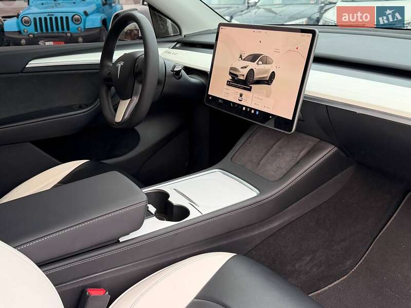 Внедорожник / Кроссовер Tesla Model Y 2023 в Харькове