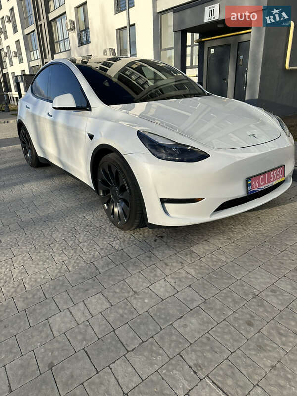 Позашляховик / Кросовер Tesla Model Y 2023 в Львові фото 16 Позашляховик / Кросовер Tesla Model Y 2023 в Львові