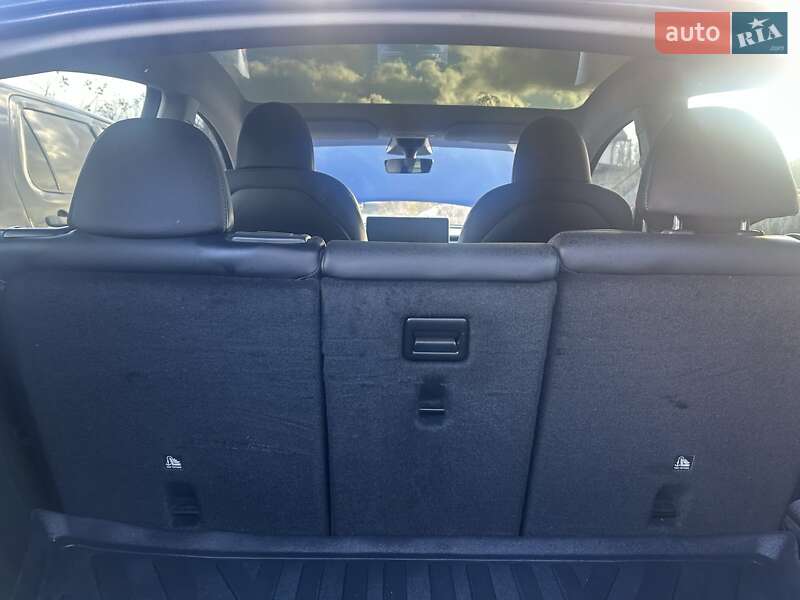 Позашляховик / Кросовер Tesla Model Y 2022 в Рівному