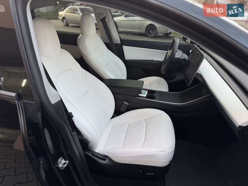 Внедорожник / Кроссовер Tesla Model Y 2020 в Луцке