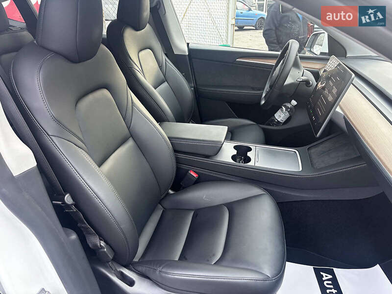 Позашляховик / Кросовер Tesla Model Y 2024 в Запоріжжі