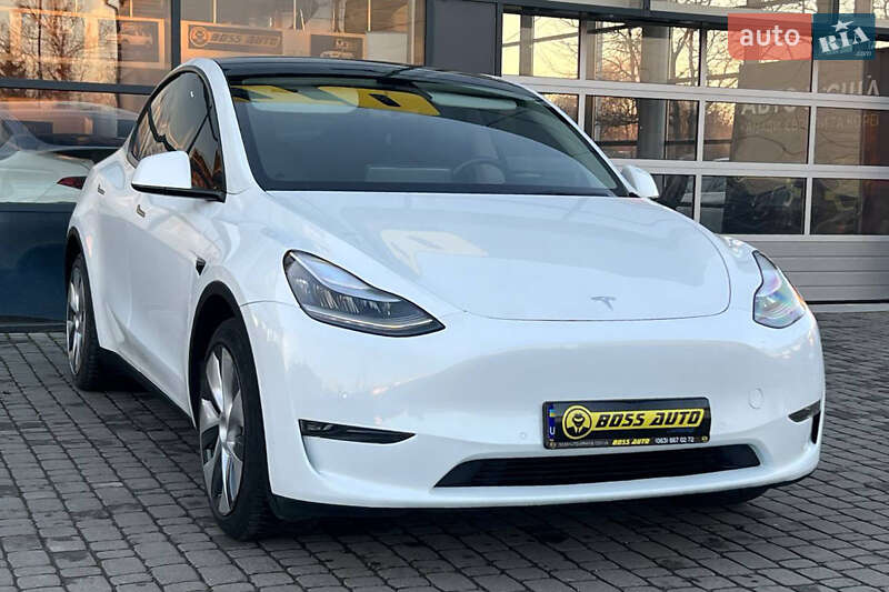 Tesla Model Y 2022