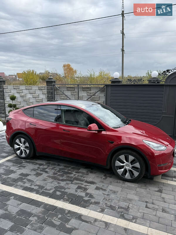 Внедорожник / Кроссовер Tesla Model Y 2022 в Дубно
