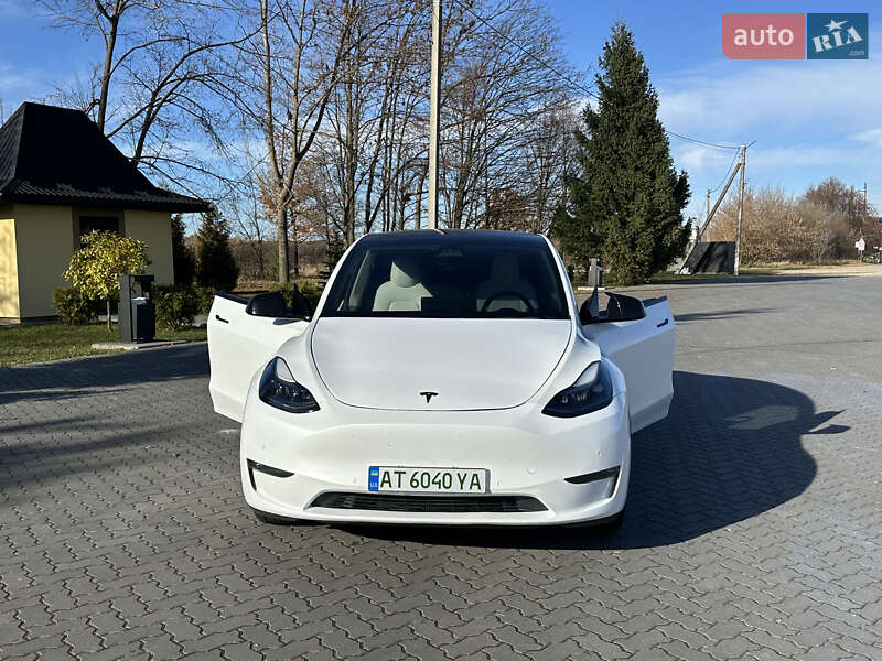 Позашляховик / Кросовер Tesla Model Y 2020 в Коломиї фото 12 Позашляховик / Кросовер Tesla Model Y 2020 в Коломиї