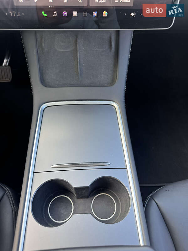 Внедорожник / Кроссовер Tesla Model Y 2024 в Львове