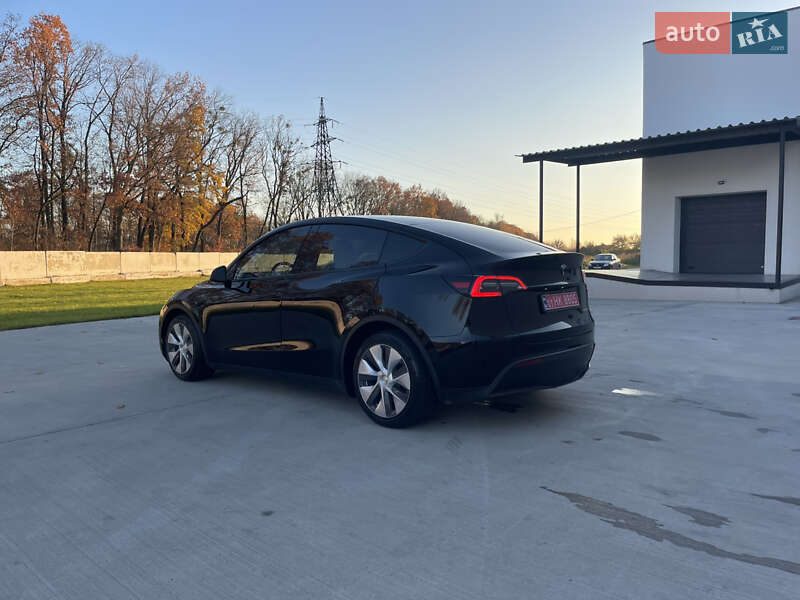 Позашляховик / Кросовер Tesla Model Y 2021 в Луцьку