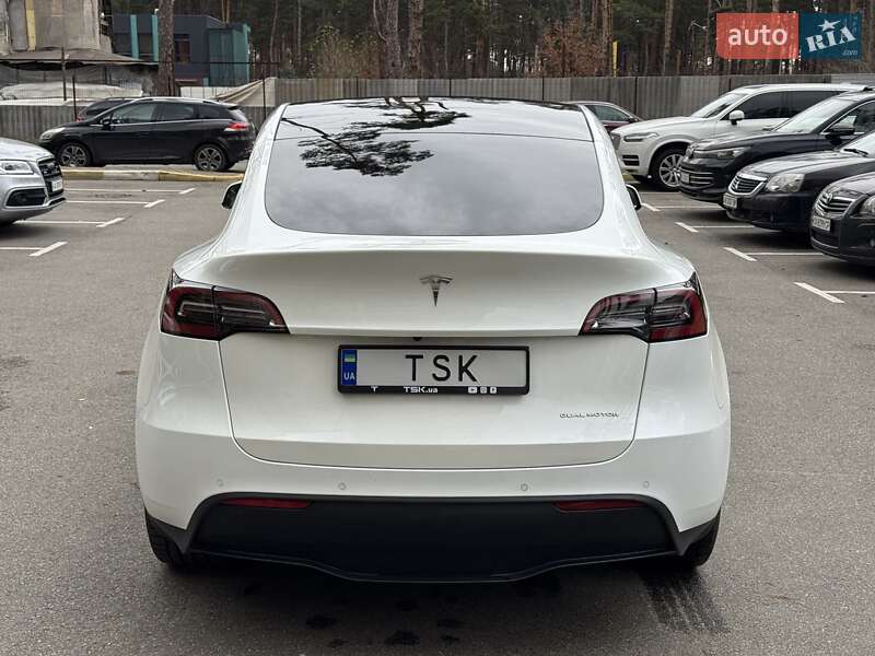 Позашляховик / Кросовер Tesla Model Y 2022 в Києві
