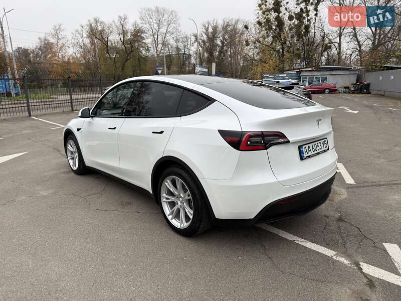 Позашляховик / Кросовер Tesla Model Y 2021 в Києві