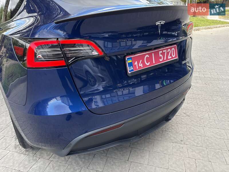 Позашляховик / Кросовер Tesla Model Y 2021 в Львові