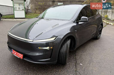 Позашляховик / Кросовер Tesla Model Y 2025 в Києві