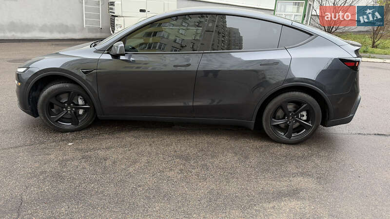 Внедорожник / Кроссовер Tesla Model Y 2025 в Киеве фото 15 Внедорожник / Кроссовер Tesla Model Y 2025 в Киеве