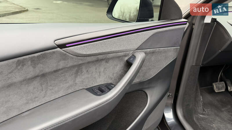 Внедорожник / Кроссовер Tesla Model Y 2025 в Киеве фото 19 Внедорожник / Кроссовер Tesla Model Y 2025 в Киеве