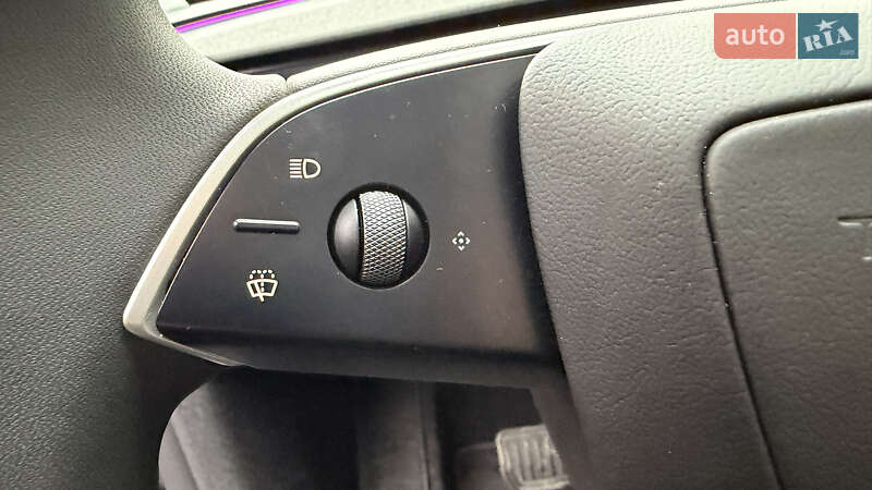 Внедорожник / Кроссовер Tesla Model Y 2025 в Киеве фото 27 Внедорожник / Кроссовер Tesla Model Y 2025 в Киеве