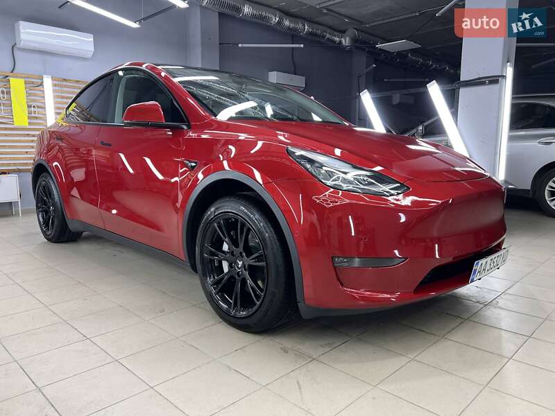 Внедорожник / Кроссовер Tesla Model Y 2022 в Киеве