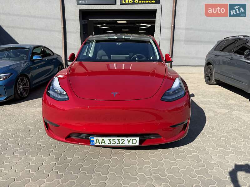 Внедорожник / Кроссовер Tesla Model Y 2022 в Киеве