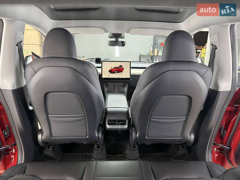 Внедорожник / Кроссовер Tesla Model Y 2022 в Киеве