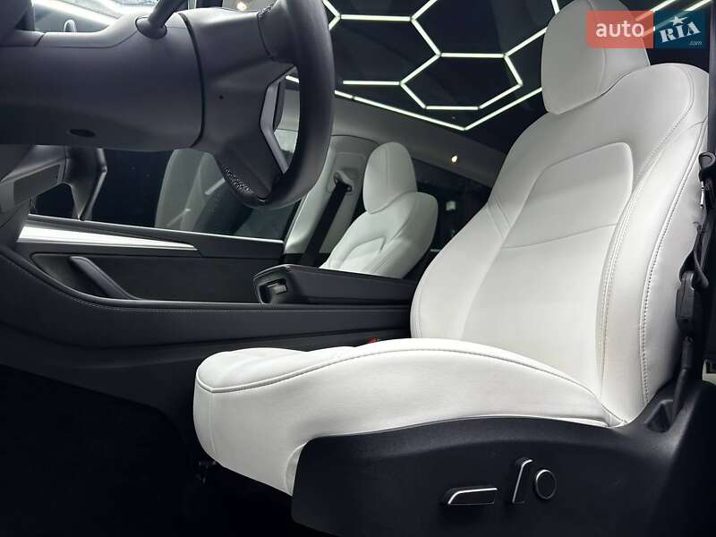 Внедорожник / Кроссовер Tesla Model Y 2023 в Черновцах фото 8 Внедорожник / Кроссовер Tesla Model Y 2023 в Черновцах